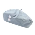 Lichtblauwe denim baret muts voor dames, Koreaanse stijl casual schilderhoed met knopen. - Knoopsluiting / Lichtblauw
