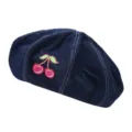 Donkerblauwe denim baret voor dames, chique kersen borduurwerk, modieuze Koreaanse stijl. - Kersenpatroon / Donkerblauw