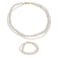Conjunto de collar y pulsera de perlas barrocas de doble capa con elegante cierre de lazo dorado. - Collar + Pulsera