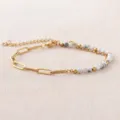 Double layer paperclip and natural stone bead bracelet in gold and white finish. - White Turquoise Natural Stone Style (NAQ01-9) / 3mm Seed Beads / White