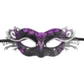 Elegante Metall Maskerade Maske mit lila Glitzer und Strass fur Halloween Party. - Schmetterlings-Design / Lila