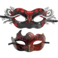 Elegantes rot-schwarzes Masken Set für Maskenball Karneval mit Strass und feinen Mustern. - Paar Paare Sets / Rot