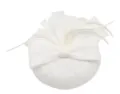 Witte fascinator hoed met veren en strik voor dames bruiloft feest haaraccessoire - Wit