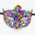 Bunte Pailletten Maskerade Maske speziell für Party Festival und Halloween Feiern. - Regenbogen Tropfenpaillette