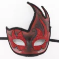 Rood-zwarte glinsterende masker voor feest, half gezicht design met zwarte kanten rand. - Rood Zwaan Stijl