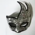 Máscara de mascarada con diamantes de imitación plateados para fiesta brillante. - Cuernos Grandes de Llama - Diamante Negro Blanco
