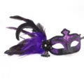 Prachtig zwart paars veren masker met glitters en kralen details voor feestelijke events. - Zwart Paars