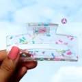 Transparente Acryl Haarklammer mit bunten Streuern, süßer Sommer Haarschmuck für Damen. - Quadratischer Hohler Stil (H1034)