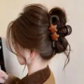 Braune Stern Haarklammer elegante Haargreifer für Damen stilvolles Haar-Accessoire Hochsteckfrisur - Groß ~13cm / 2# [Karamell Kaffee] Stern Gold Label Haarkralle