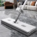 Vlakke vloermop met spuitfles, extra groot paneel van 45 cm en 360 graden rotatie. - 1 dweil + 2 dweildoeken / Paneel van 45 cm