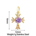 Vue détaillée du pendentif croix en acier inoxydable avec oxyde de zirconium violet. - Violet (PJ0231-02)