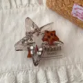 Transparenter grauer Stern Haarklammer Detail mit funkelnden Strasssteinen und schickem Akzent. - Strass Stern / 9cm