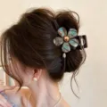 Elegante pinza per capelli grande a forma di fiore con madreperla ed etichetta dorata chic. - Stile Fiore Placcato Oro / Extra Grande (circa 15cm) / Colore conchiglia cangiante