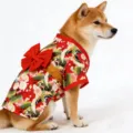 Joli kimono japonais pour animaux de compagnie, vêtements rouges à fleurs pour chien avec nœud. - S / Rouge