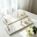 Bandeja de mármol blanco con asas doradas para decoración de baño organizador de perfumes - Estilo de Mango Lujoso / 30x10x4cm