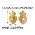 Ciondolo cuore sacro rétro in acciaio inossidabile placcato oro 18k per gioielli - Stile Oro (TP2470-02)