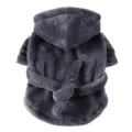 Peignoir de bain en peluche gris fonce pour chiens et chats avec capuche variante. - S / Gris