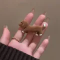Geklokte teckel haarspeld bruine fluwelen pony clip schattig haaraccessoire voor vrouwen - Khaki Teckel Hond Haarclip