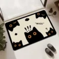 Detailaufnahme einer süßen Cartoon schwarze Katze rutschfesten und saugfähigen Badematte. - 40*60cm / Cartoon-Katze-04