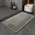Minimalist grey diatomaceous earth bath mat, absorbent and non-slip floor mat for bathroom use - 40*60cm / Polar Reversal