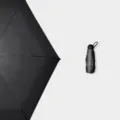 Parapluie de poche capsule compact en noir obsidienne, protection solaire et pluie. - Parapluie 5 plis avec housse en tissu / Noir Obsidienne