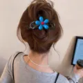 Koreanische blaue Blume Haarklammer süße Haifischklammer für Damen Haarstyling Accessoires Trend - Achter-Twist-Clip (Tee-Transparent-Basis)