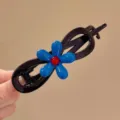 Koreanische Blaue Blume Haarklammer süße Haarspange Haarschmuck Details für schöne Damen - Achter-Twist-Clip (Schwarze Basis)