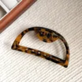 Schildpatt Halbmond Haarklammer, elegantes Acetat Haaraccessoire für Damen Hochsteckfrisuren. - Dunkel Schildpatt