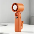 Oranje draagbare mini-ventilator met digitaal display, clip-ontwerp en USB-oplaadbare batterij. - Iskoeling Stijl (100 Snelheden / Clip) / Hermes Oranje