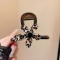 Molla per capelli con fiore leopardato da donna, elegante pinza squalo per coda di cavallo. - Molla a Fiore Media (Y193-3) / Medio (circa 8cm) / Leopardo Marrone Trasparente