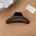 Große Acetat Haarklammer für Damen, stilvolles hohles Design, elegantes Haarschmuck Accessoire. - Große Größe (G92-2) / Schokoladenbraun