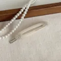 Semplice fermaglio per capelli con strass da donna, dolce clip per frangia, accessorio chic. - Bianco avorio