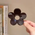 Molla per capelli a fiore marrone scuro in resina, elegante pinza per acconciature donna. - Stile Marrone Cioccolato (B106-10)