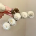 Cozy winter fluffy plush hair claw clip large brown woven shark clip for women styling - L / Coffee