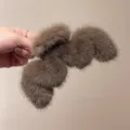 Gran pinza de pelo de peluche marrón para cabello grueso invierno pinza tiburón esponjosa elegante - Gris oscuro
