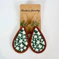 Pendientes colgantes de madera de San Patricio con trifolio verde y lazo bonito. - Estilo 4