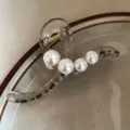 Perlen Haarklammer Detailansicht, transparente Acryl Haarkralle für elegante Alltagsfrisuren. - 4# Transparent Grau