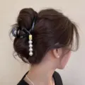 Große schwarze Haarklammer mit Perlenquaste elegantes Haaraccessoire für Damen Frühling neu - Glänzender Stil / Glänzend Schwarz