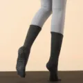 Antirutsch Yogasocken für Damen, wadennlage Rippstrick Pilates Sportsocken mit Noppen. - Einheitsgröße / Grau