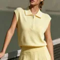 Ensemble haut polo en tricot jaune et jupe plissée de tennis, respirant et élégant. - S / Hauts / Banane Jaune