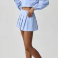 Veste de sport courte bleu clair et jupe de tennis plissée assortie pour femmes fitness. - S / Bas / Bleu