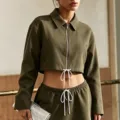 Ensemble veste courte zippée vert olive avec cordon de drawstring tenue de sport femme - S / Hauts / Cyan Olive