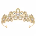 Primo piano dettagliato di uno splendido diadema da sposa dorato decorato con strass. - Oro Zircone Bianco / Oro