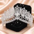 Atemberaubende silberne Legierung Kristall Braut Tiara Barock Strass Krone Hochzeit Haar. - Silber + Weißer Zirkonia