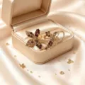Exquise broche fleur en cristal vintage, elegante épingle dorée pour manteau femme. - Style de Lignes Fluides (款7)
