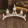 Prachtige Europese bruidsgouden tiara met parels en kristallen, Eiffeltoren ontwerp. - H-082 Goud & wit