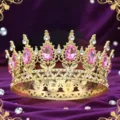 Squisita corona barocca dorata con gemme rosa a goccia e cristalli per feste o torte. - Oro con strass rosa