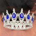 Barocke runde Krone Tiara mit blauen Tropfen-Strasssteinen fuer Kuchendekoration Ornat - Silber Blau