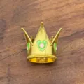 Détail de petite couronne en alliage doré avec design d'émail cœur vert pour gâteau. - Style Cœur en Huile Goutte à Goutte (X-046) / Or
