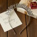 Diademe Bandeau Strass Joyeux Anniversaire Cristal Cheveux Fete Decoration Cadeau - Style Plaque de Fer / Argent